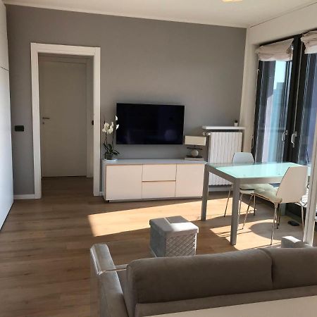 Fiera Milanocity View With Terrace Next To Shopping Mall Apartment Екстериор снимка
