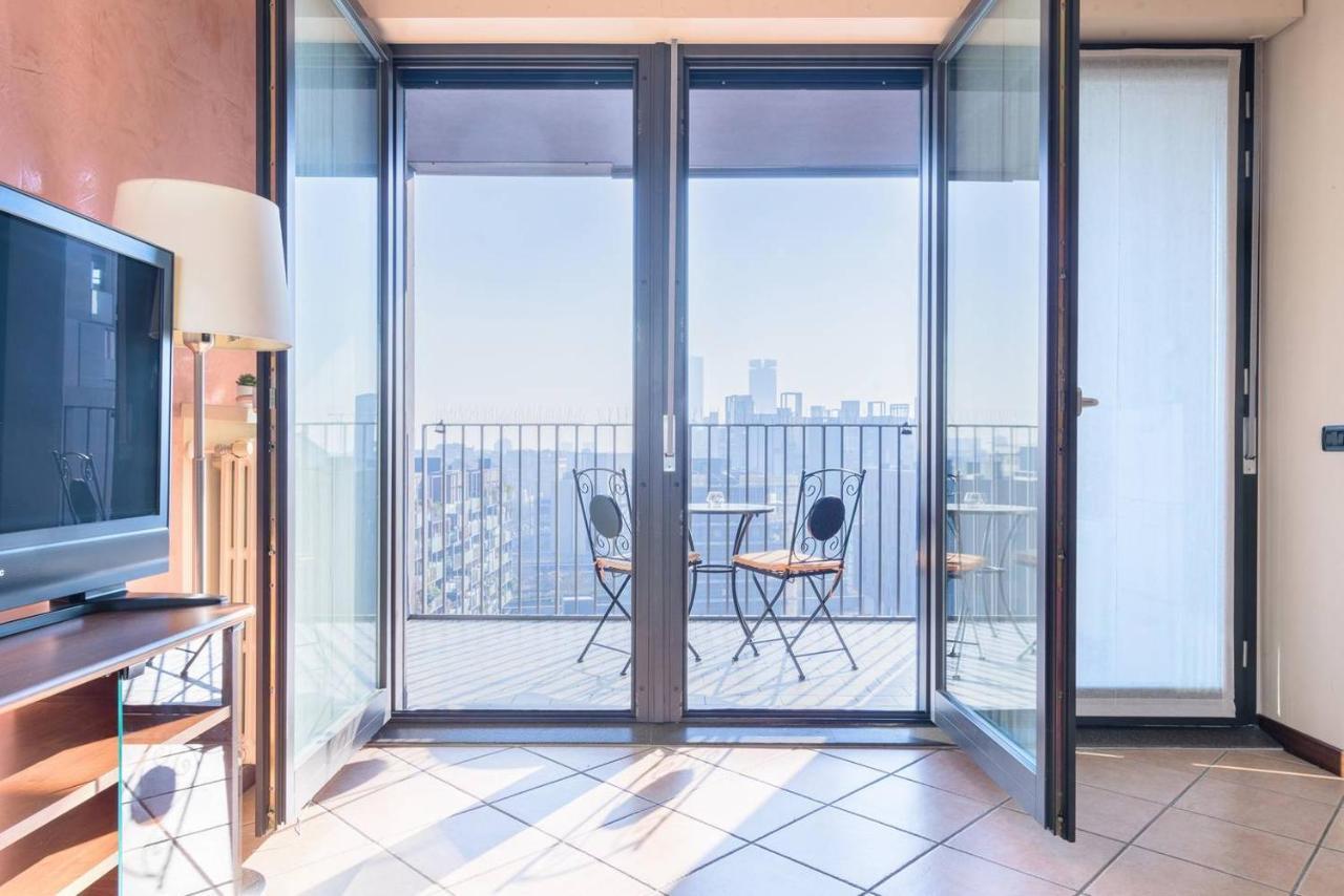 Fiera Milanocity View With Terrace Next To Shopping Mall Apartment Екстериор снимка
