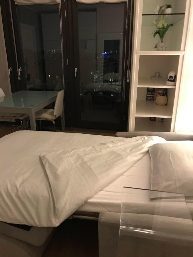 Fiera Milanocity View With Terrace Next To Shopping Mall Apartment Екстериор снимка